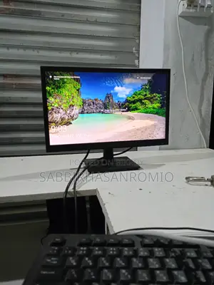 Desktop Computer Gigabyte GB-BNi5G4-1050Ti 8GB Intel Core i5 SSD 128GB