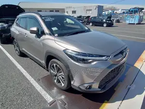 Toyota Corolla Cross 2022 Brown