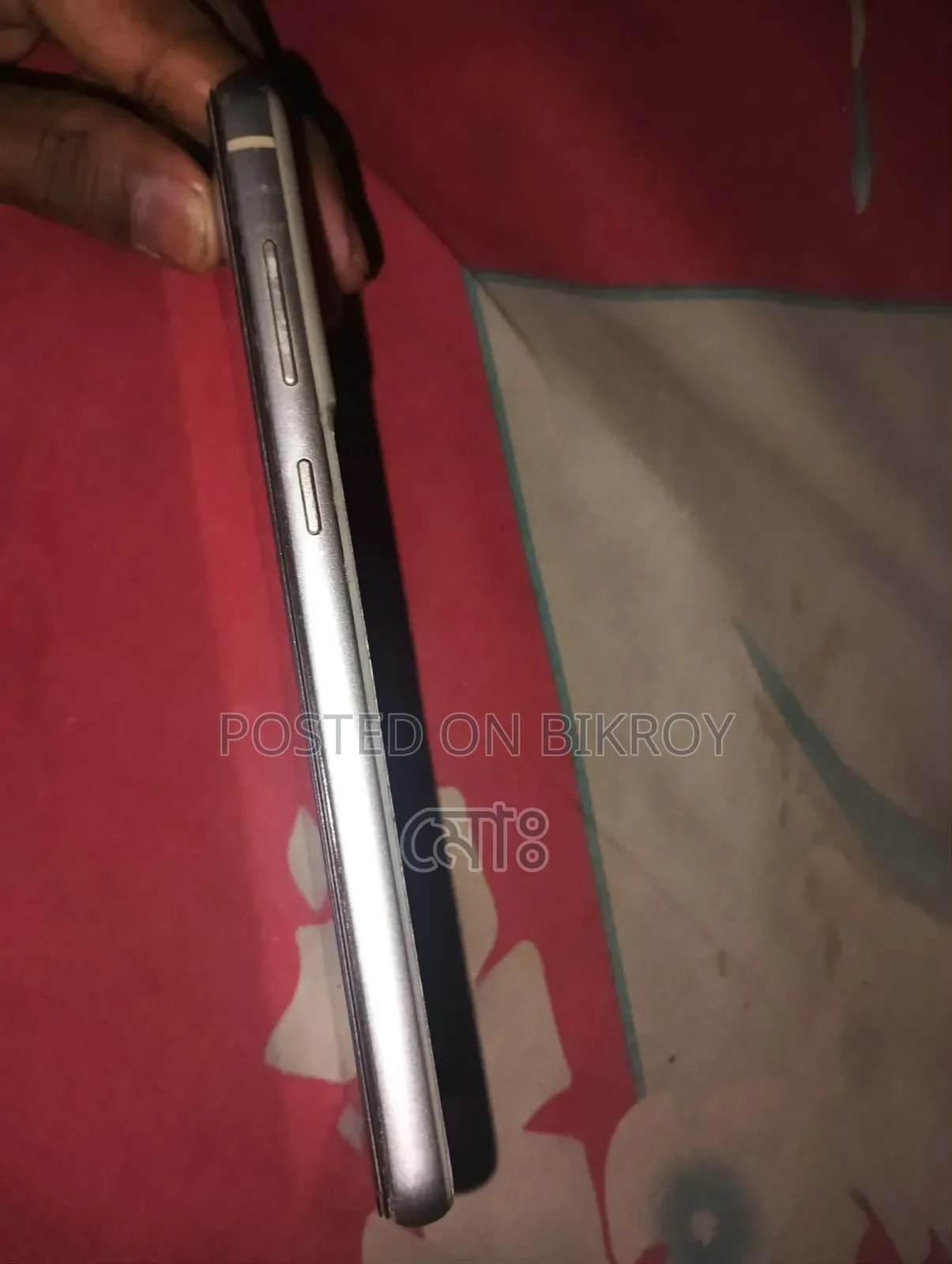 স্যামসাং গ্যালাক্সি এস২১ এফই ৫জি ১২৮ জিবি হোয়াইট