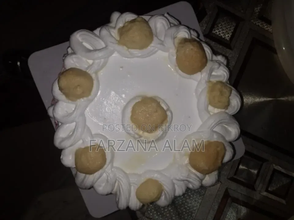 Homemade Vanilla and Chocolate Cake