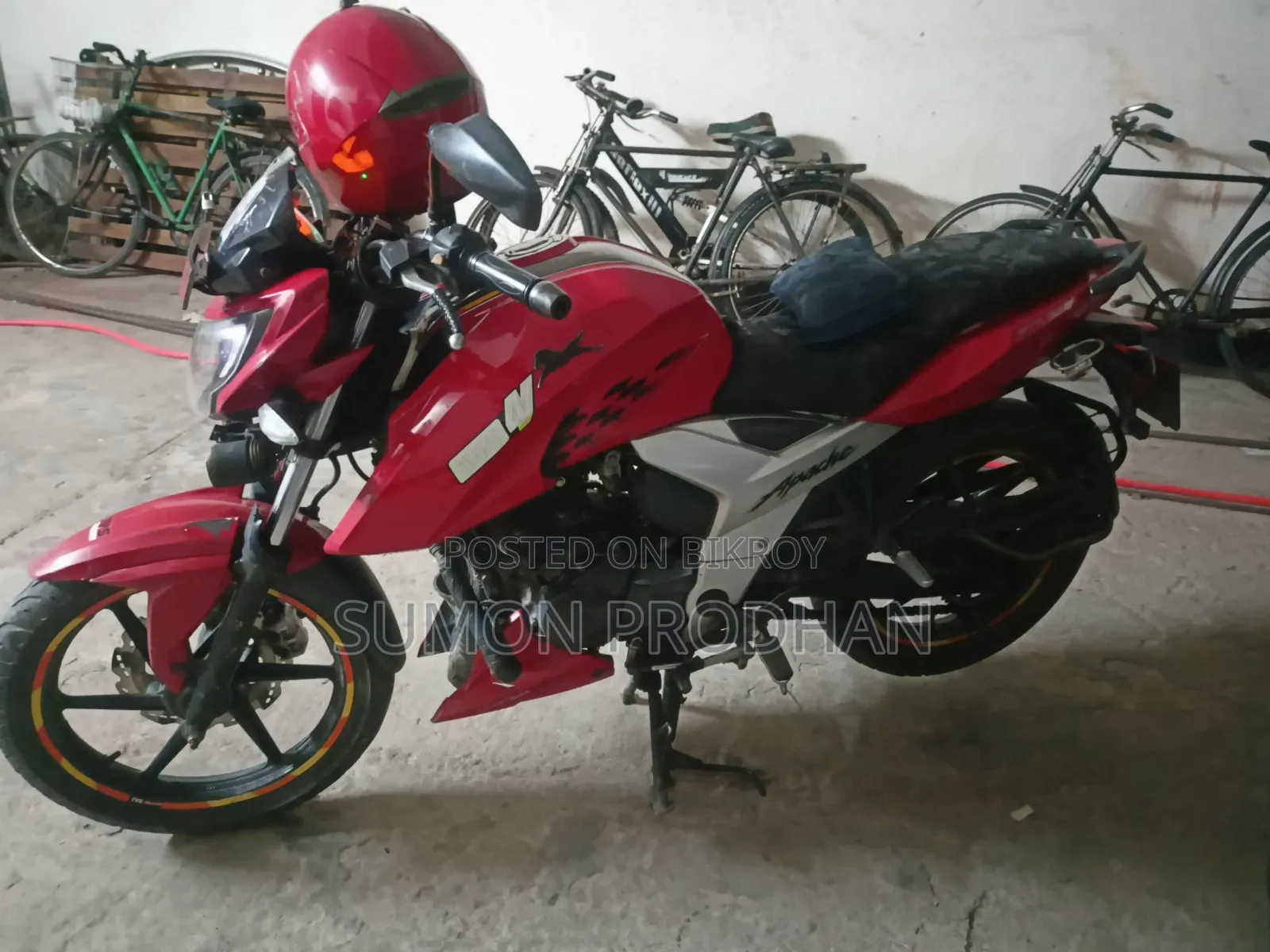 টিভিএস আপাচে ১৬০ ৪ভি ২০২০ রেড