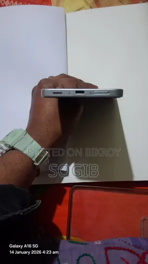 স্যামসাং গ্যালাক্সি এ৩৬ ২৫৬ জিবি হোয়াইট