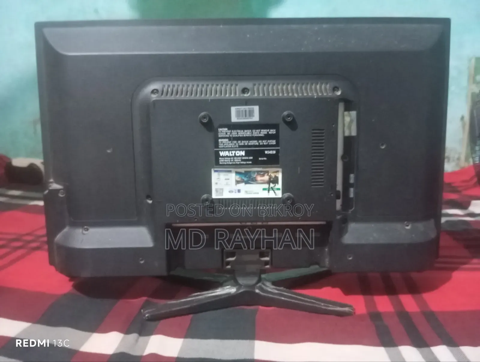Walton 24" Monitor (Full fresh condition)