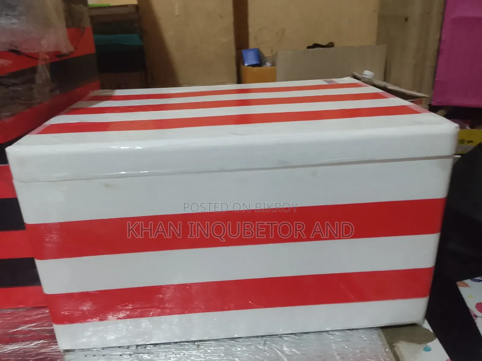 ডিম থেকে বাচ্চা ফোটানোর মেশিন