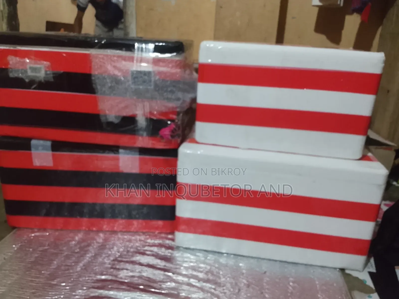 ডিম থেকে বাচ্চা ফোটানোর মেশিন