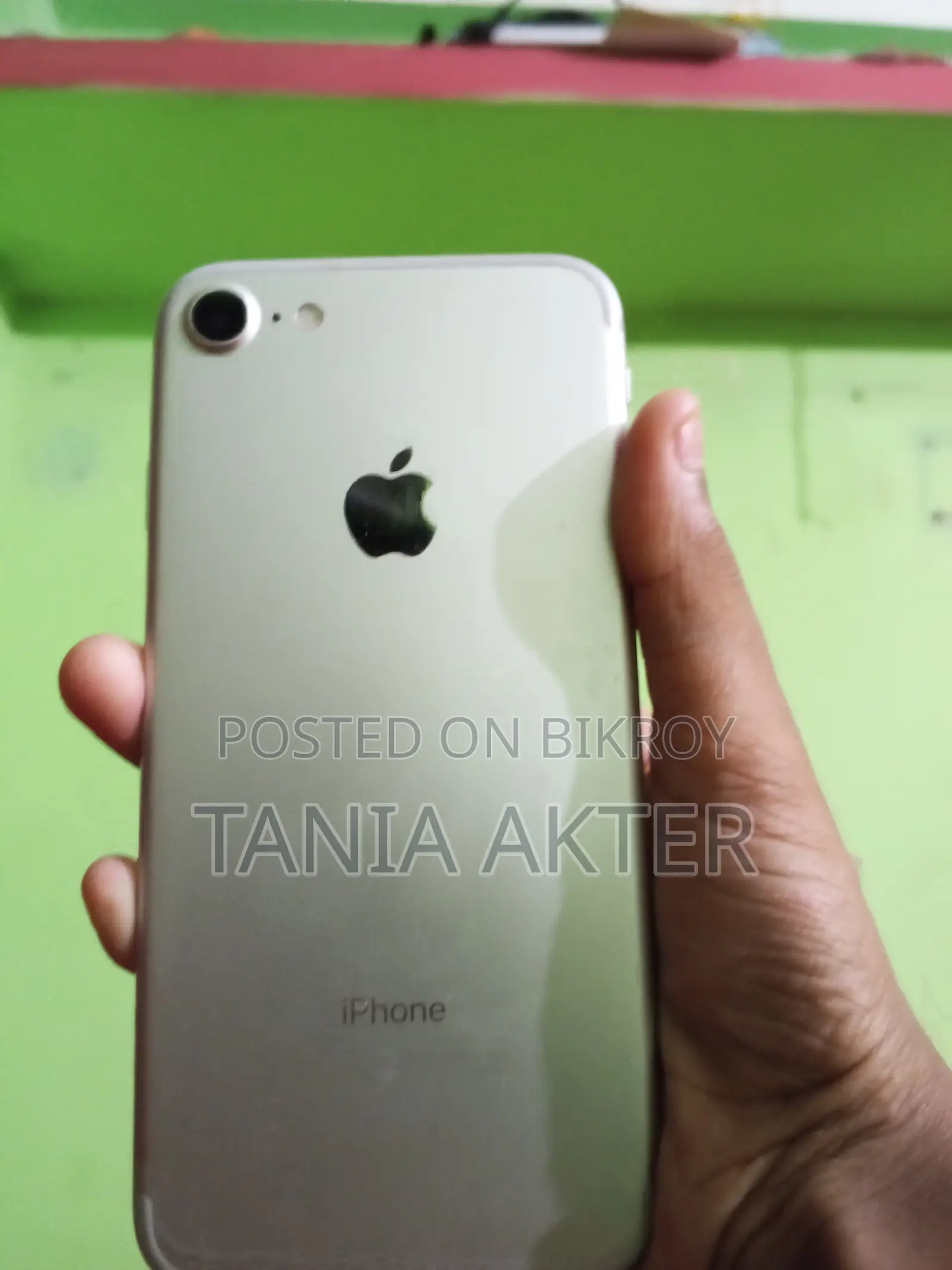 অ্যাপল আইফোন ৭ ৩২ জিবি হোয়াইট