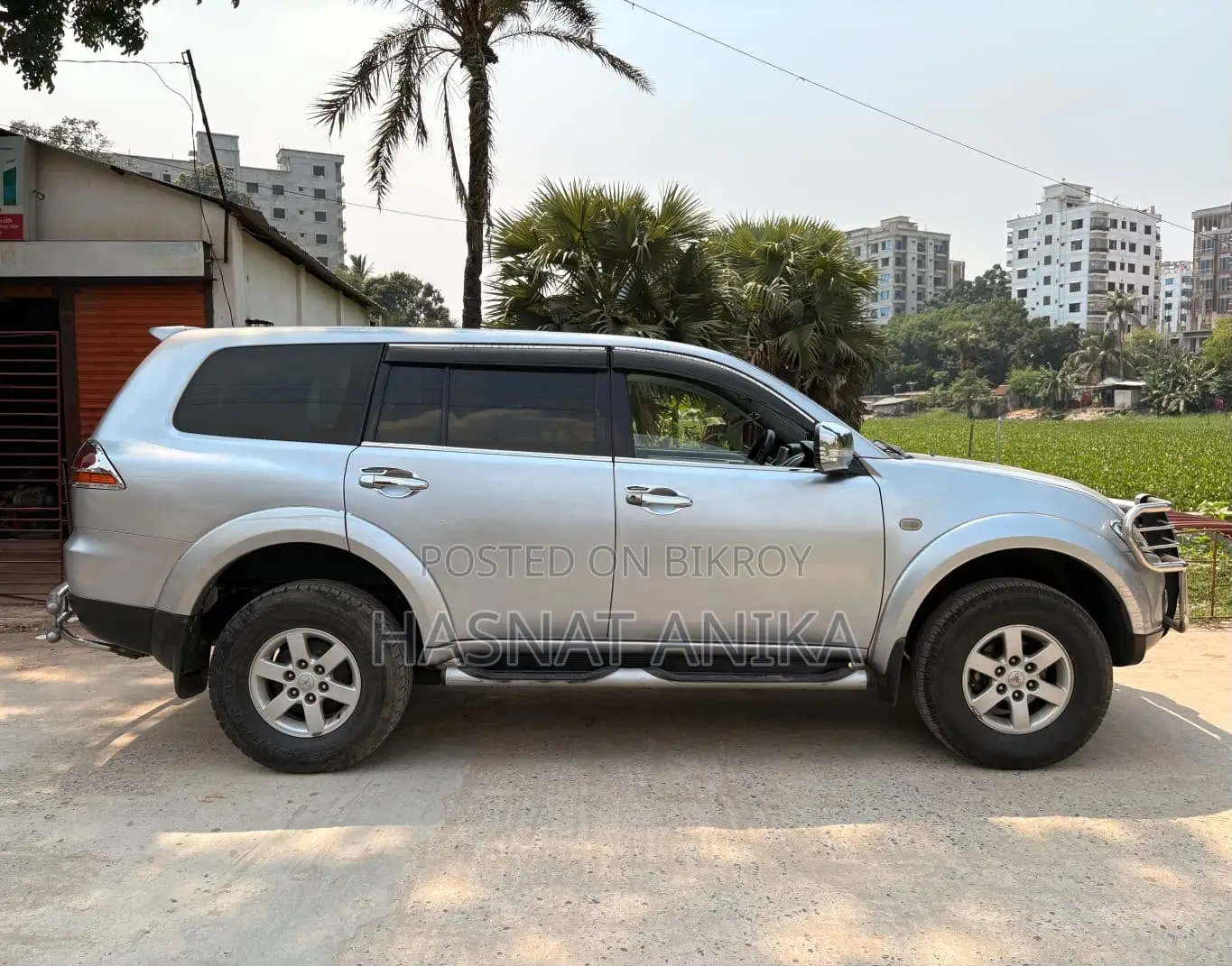 Mitsubishi Pajero 2015 Silver