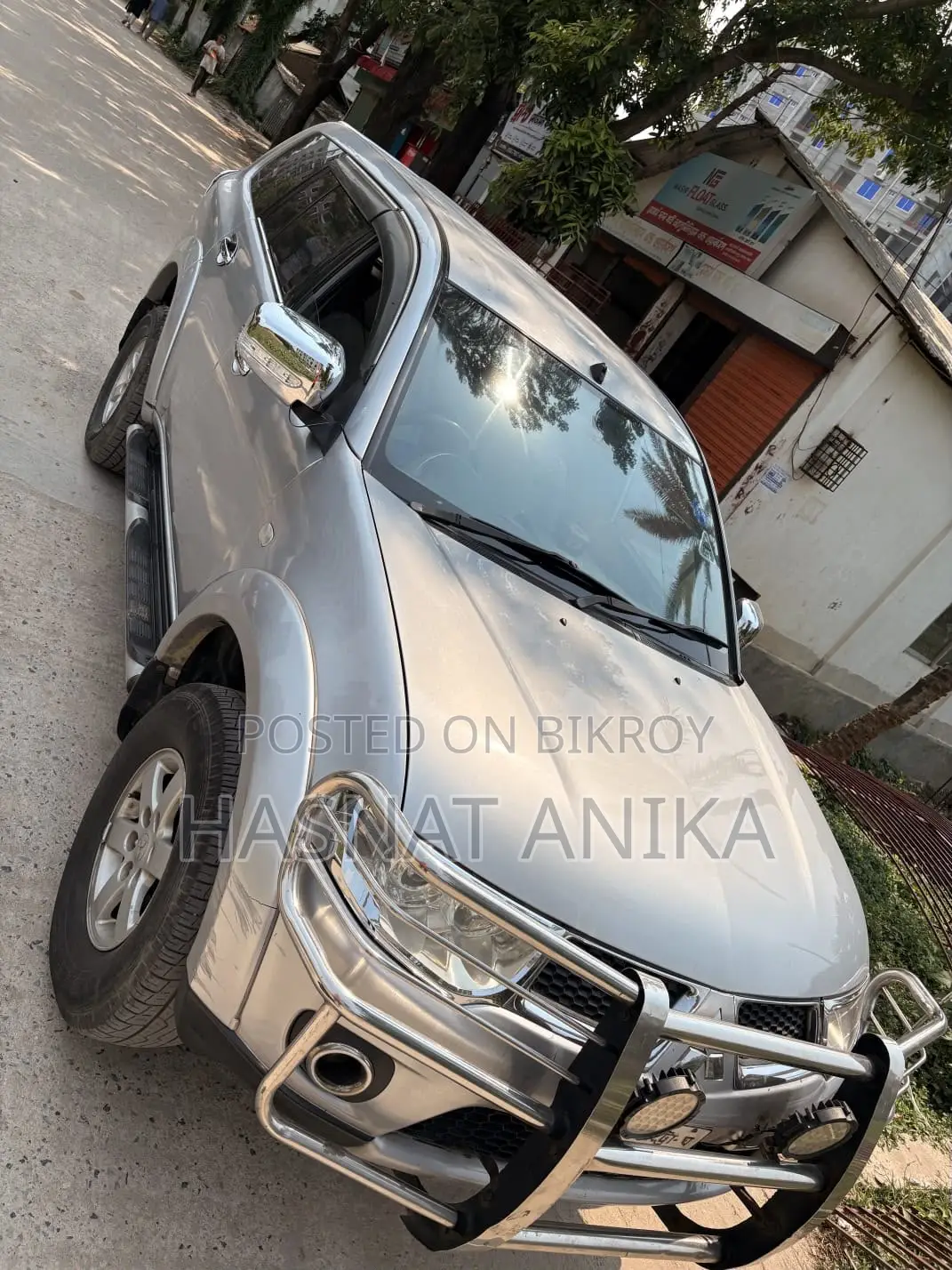 Mitsubishi Pajero 2015 Silver