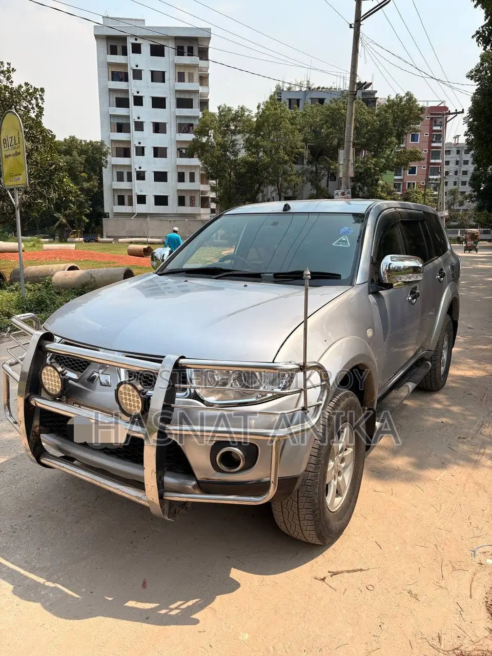 Mitsubishi Pajero 2015 Silver