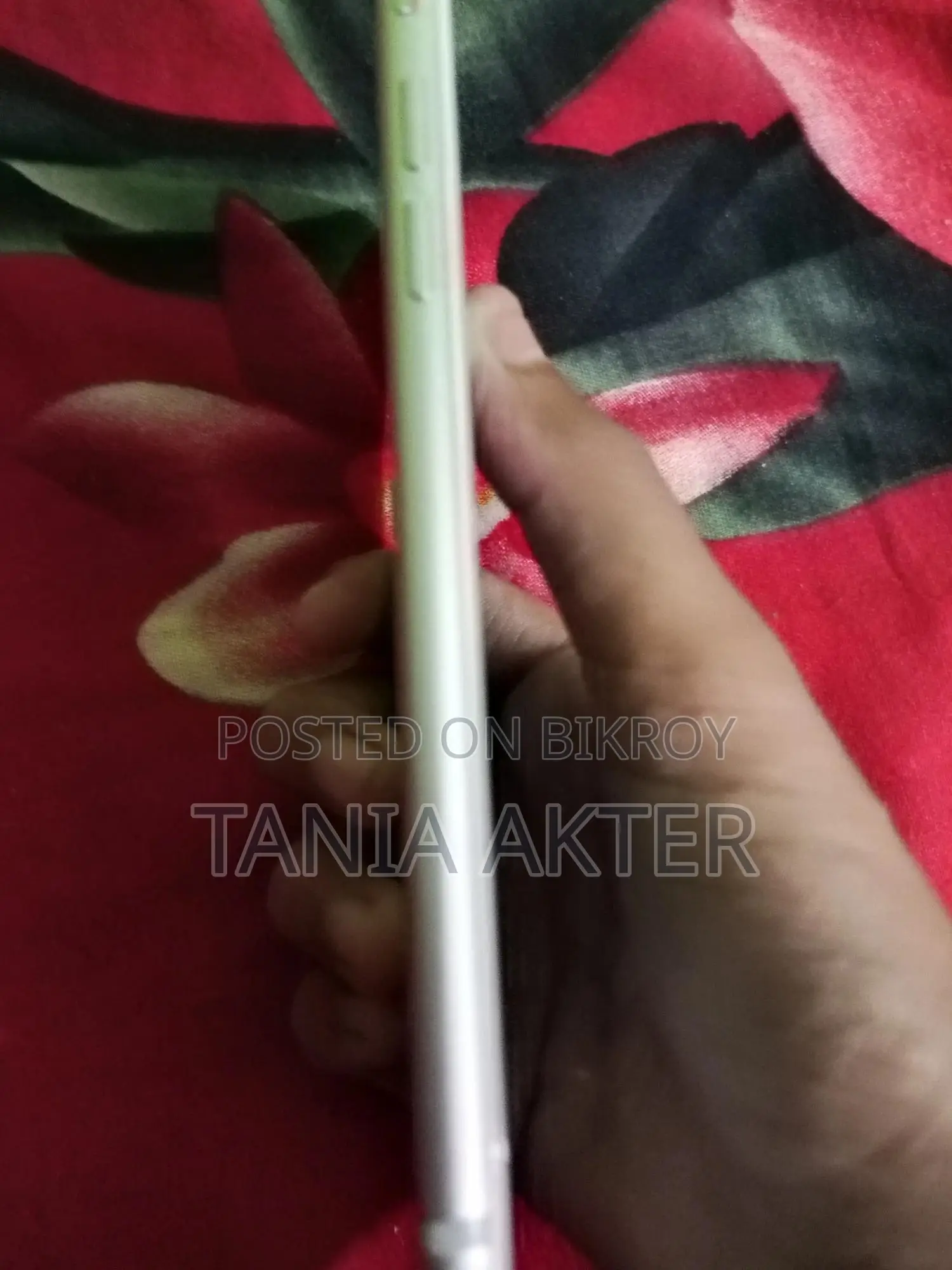 অ্যাপল আইফোন ৭ ৩২ জিবি হোয়াইট