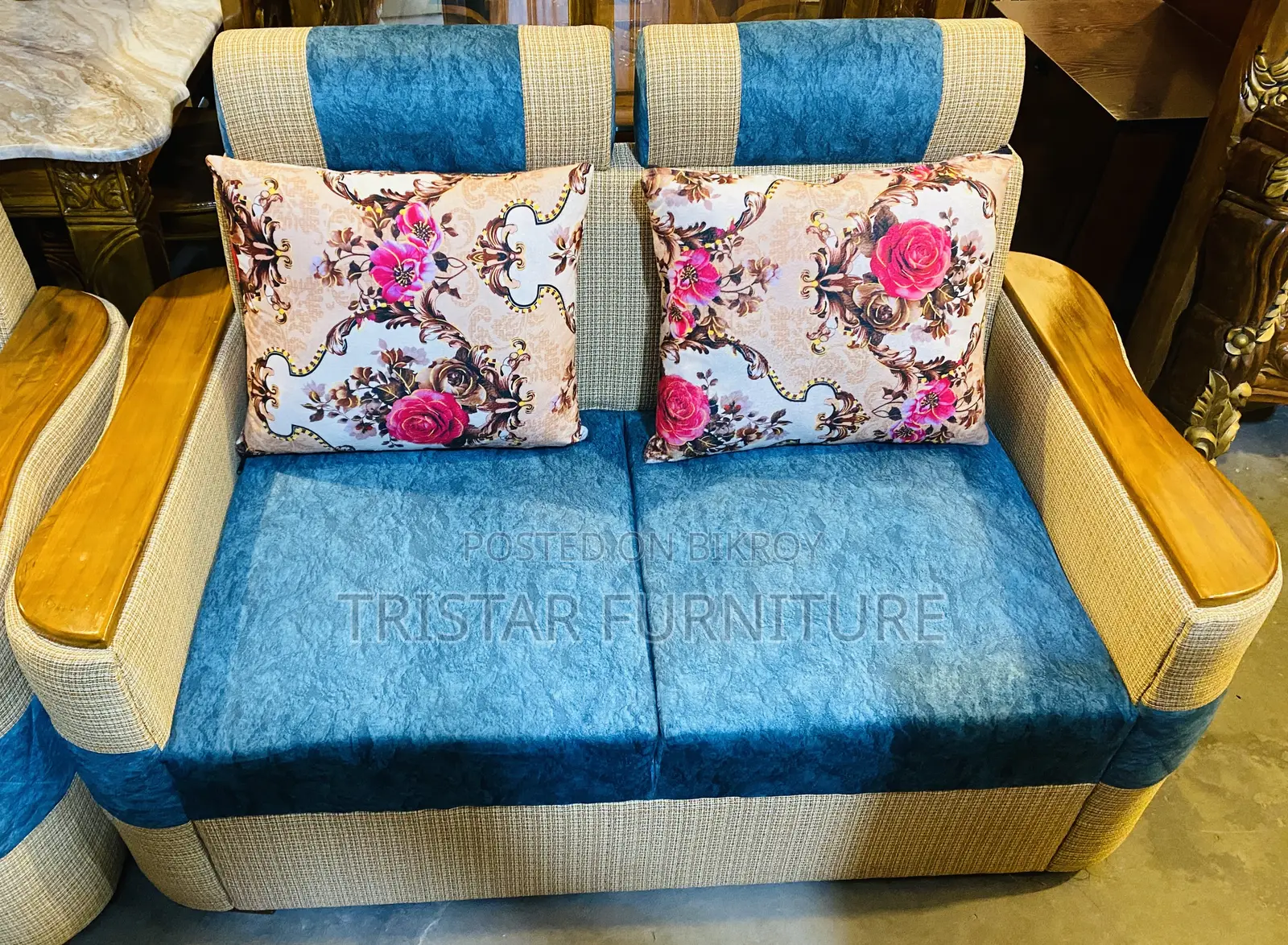 Amazing Sofa Set at Low Price