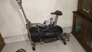 Cross Trainer