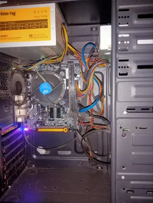 Desktop Computer Dell 4GB Intel Core I3 SSD 128GB
