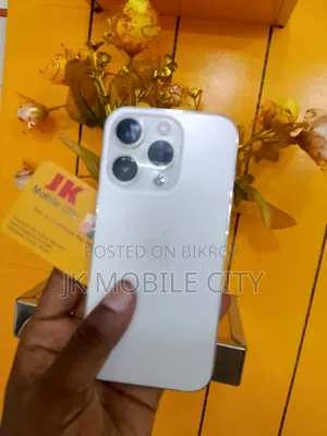 অ্যাপল আইফোন ১৩ প্রো ২৫৬ জিবি সাদা