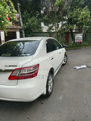 টয়োটা প্রিমিয়ো ২০১৫ সাদা
