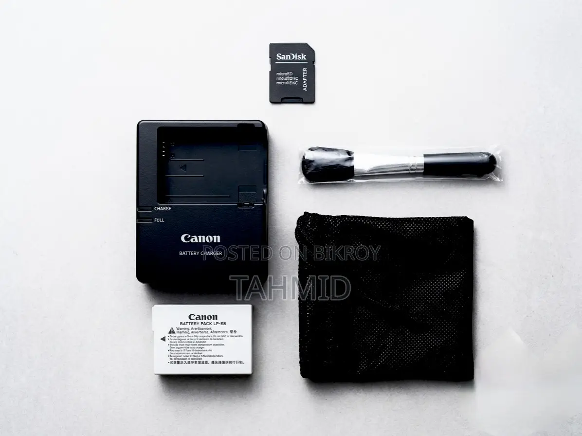 Canon Eos Kiss X5 DSLR Camera + Full Accessor