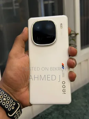 iQOO 12 512 GB White