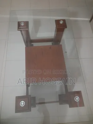 সেন্টার টেবিল