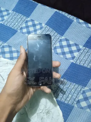 Apple iPhone 6 16 GB Silver