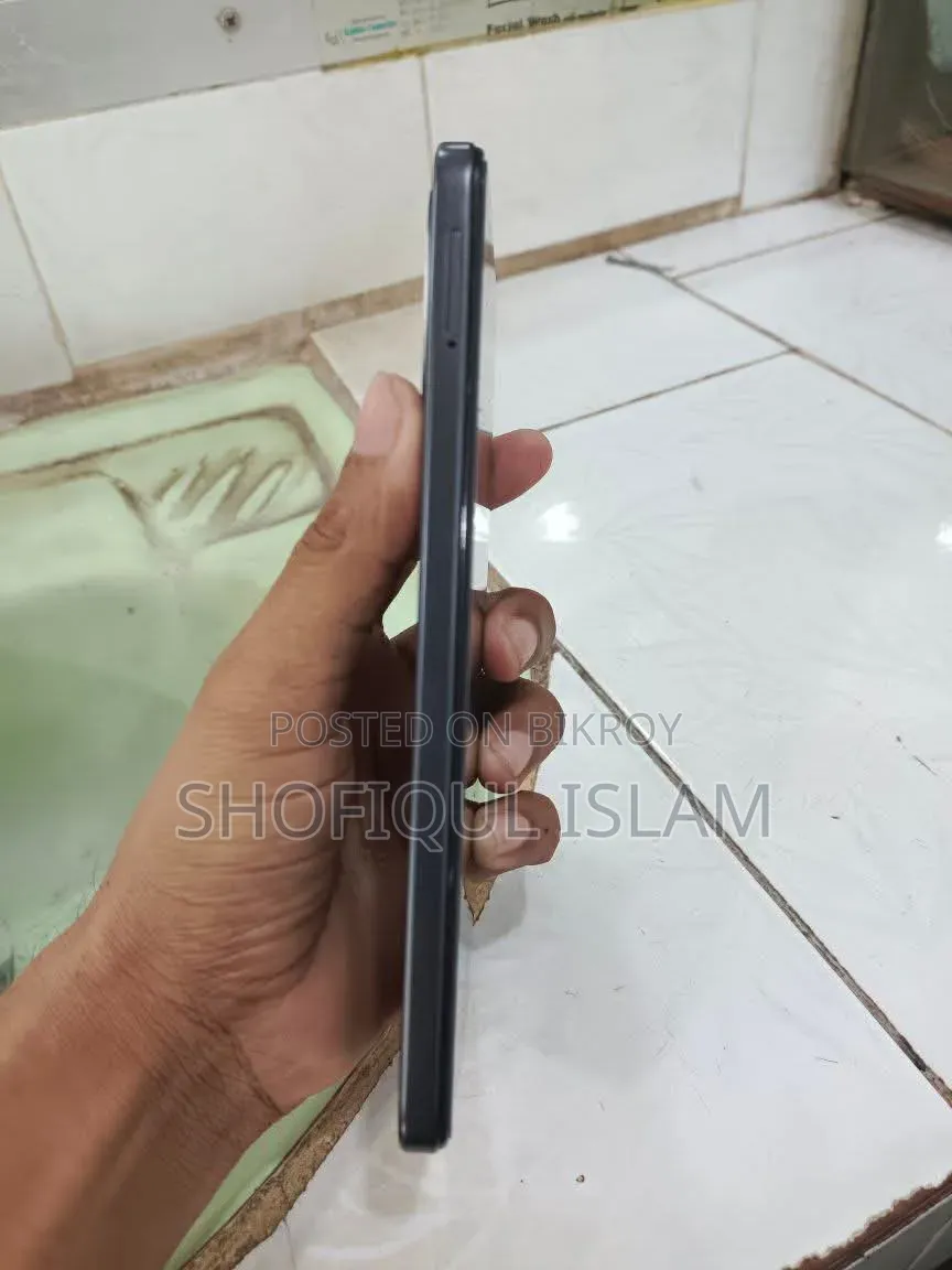 Tecno Spark 40 128 GB Black