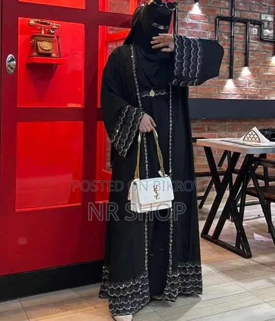 Abaya E Ramisha