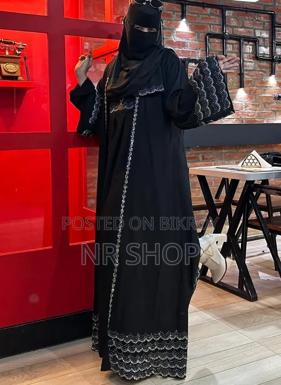 Abaya E Ramisha
