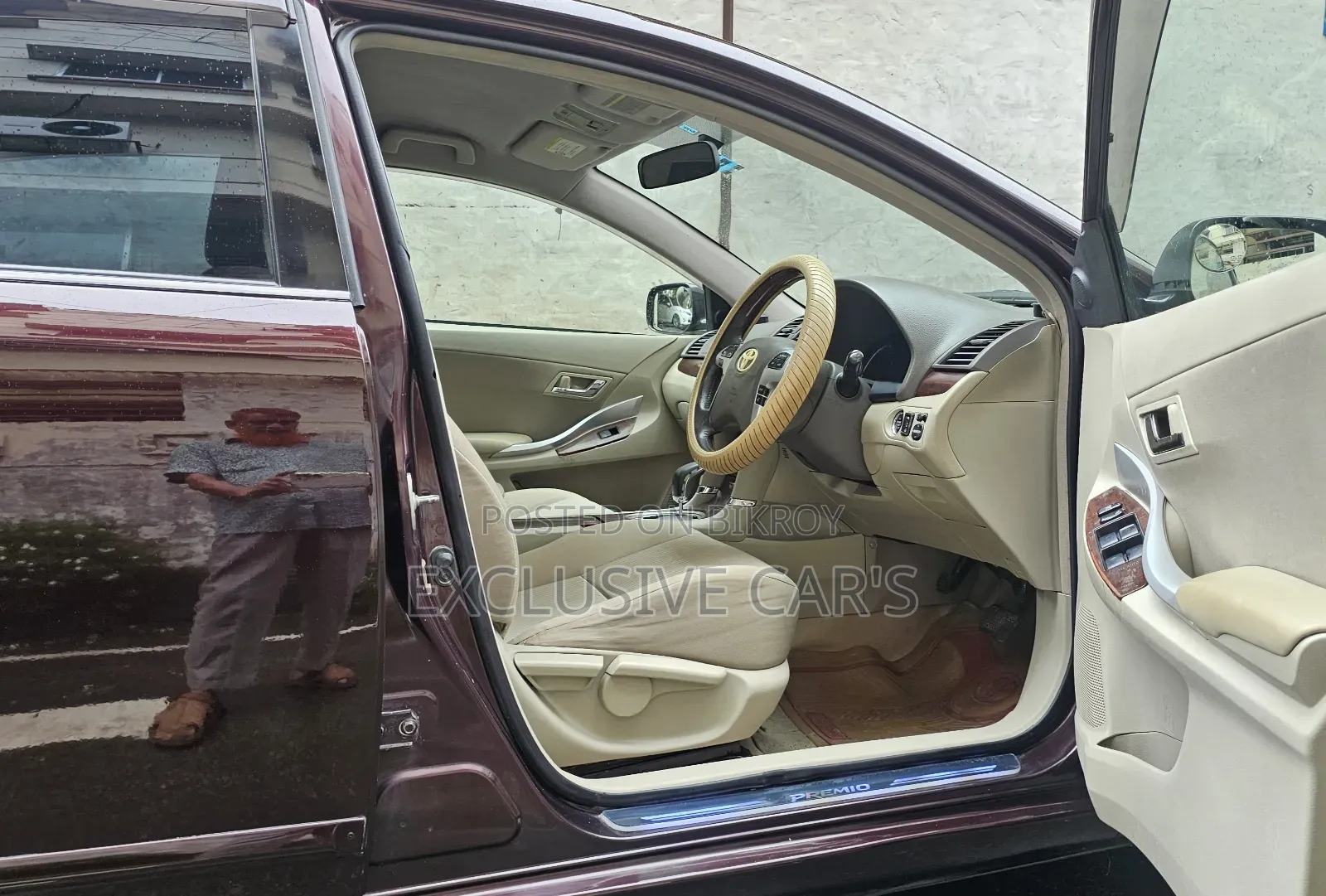 Toyota Premio 2010 Maroon