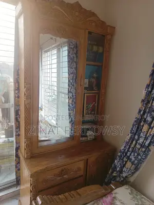 Almira and Dressing Table Shegun