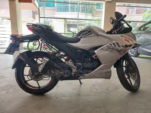 Suzuki Gixxer SF FI 2022 Gray