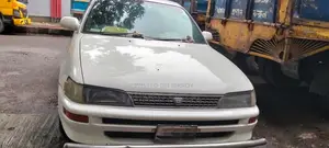 Toyota Corolla Sedan 1995 White