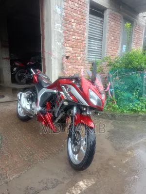 Yamaha 2018 Red