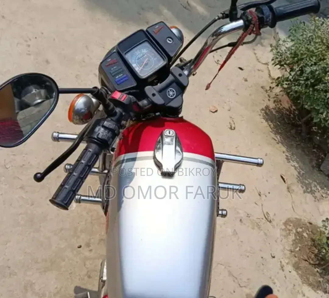 Yamaha 1998 Silver