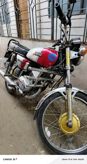 Yamaha 1998 Silver