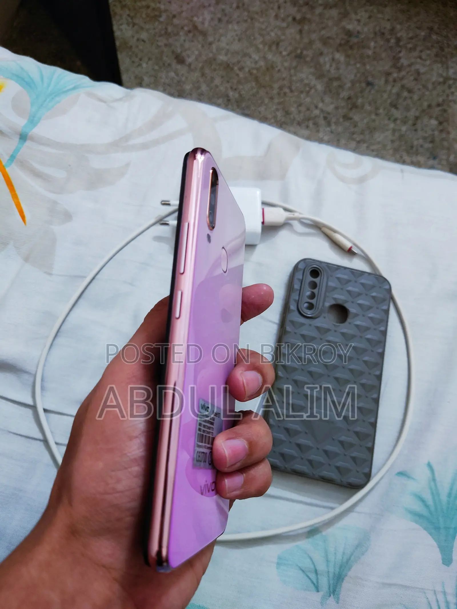 Vivo Y17 256 GB Rose Gold