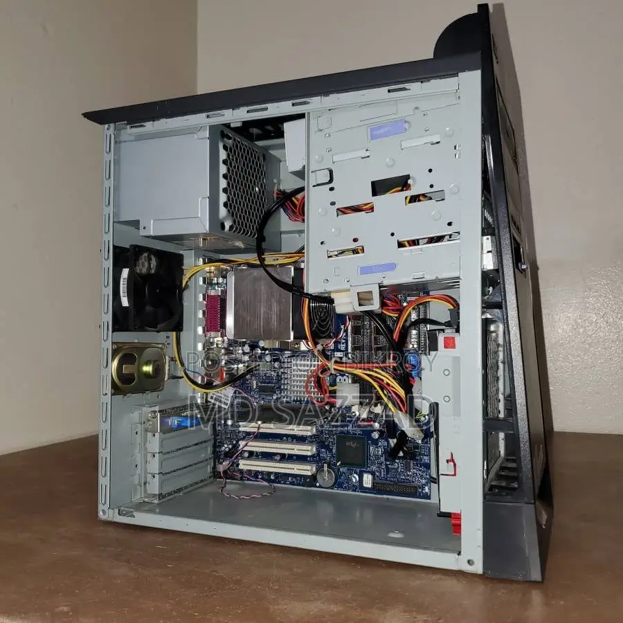 Gigabyte GA-H110MSTX-HD3-ZK 8GB Intel Core I3 SSD 256GB