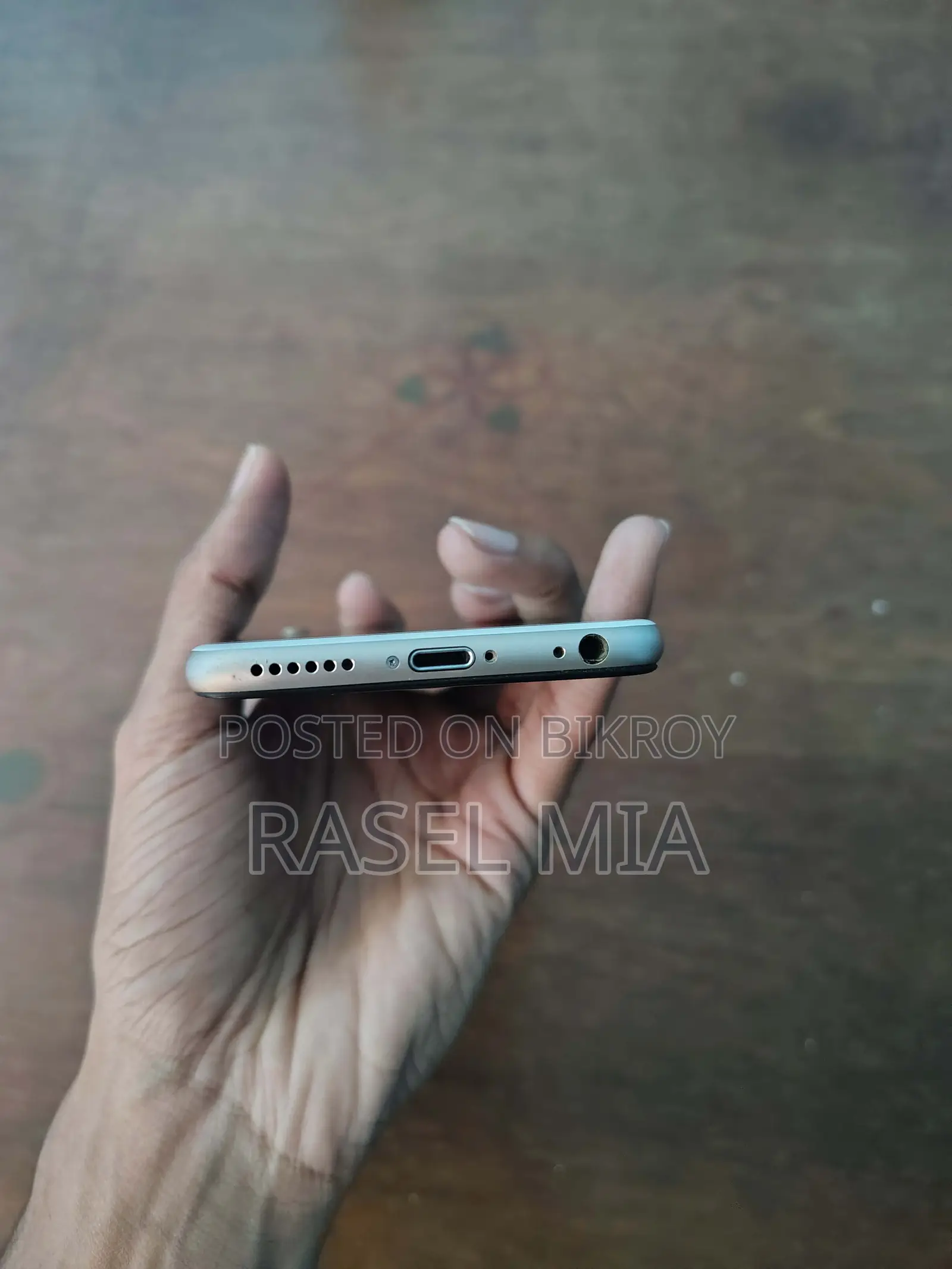 Apple iPhone 6s 32 GB Rose Gold