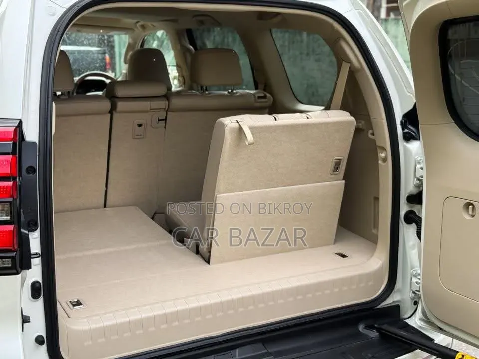 Toyota Land Cruiser Prado 2.7 2023 Pearl