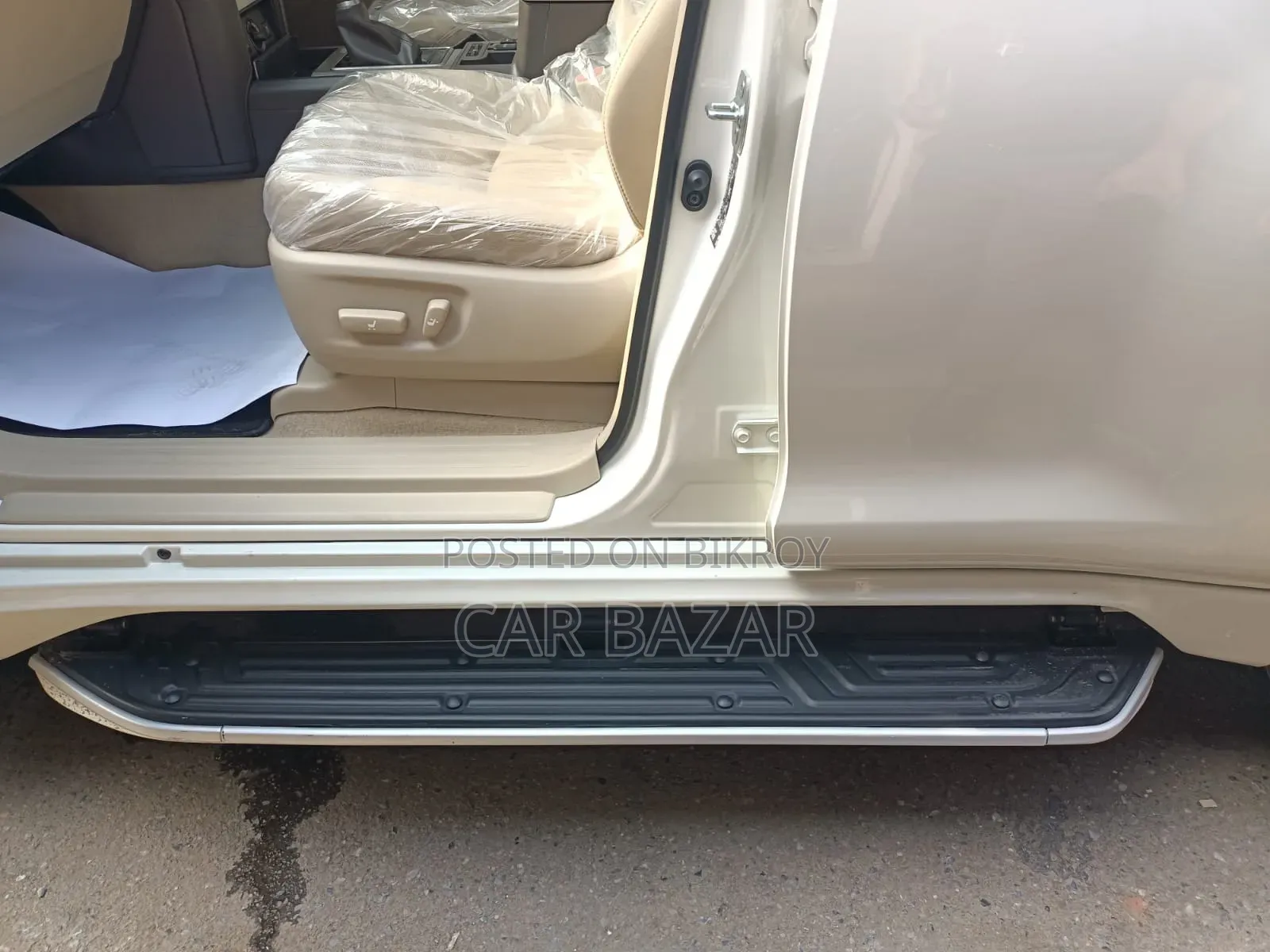 Toyota Land Cruiser Prado 2.7 2023 Pearl