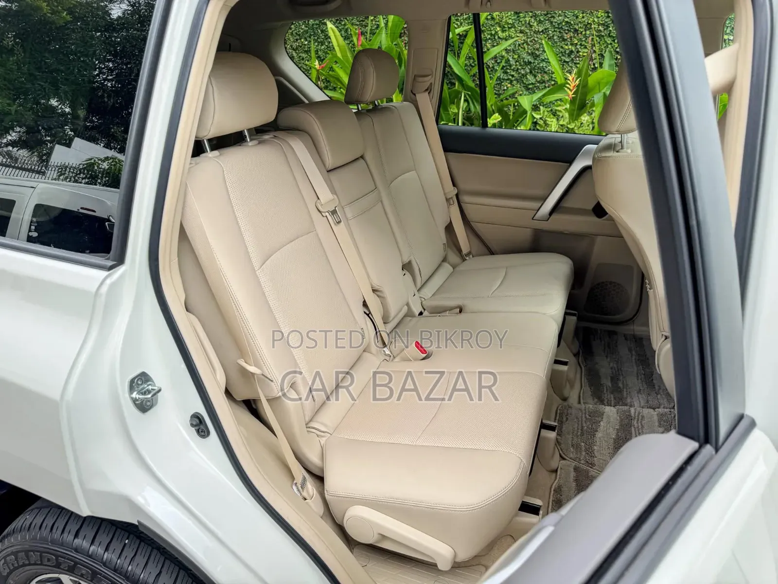 Toyota Land Cruiser Prado 2.7 2023 Pearl