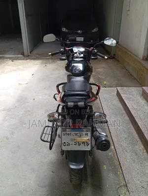 বাজাজ পালসার ১৫০ ২০১৮ ব্ল্যাক