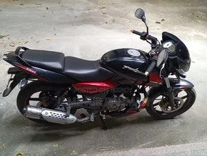 বাজাজ পালসার ১৫০ ২০১৮ ব্ল্যাক