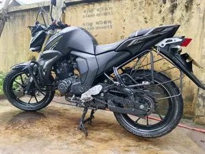Yamaha FZ 2023 Black