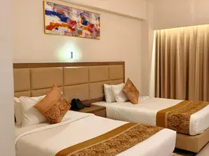 দ্য গ্র্যান্ড প্যাসিফিক হোটেল স্যুট সেল