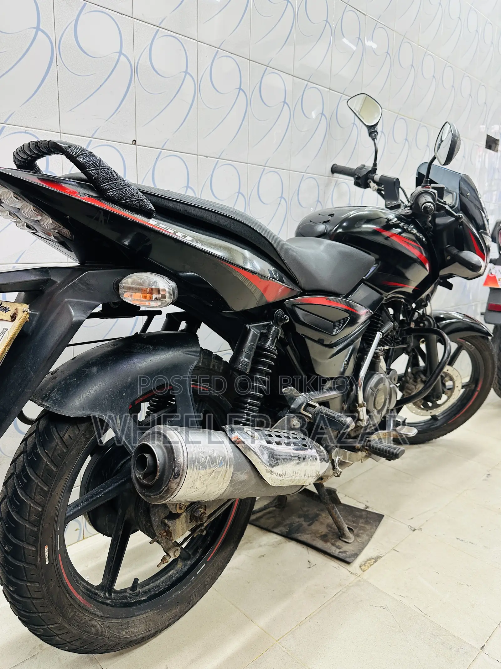 বাজাজ পালসার ১৫০ ২০১৮ কালো