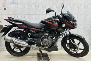 বাজাজ পালসার ১৫০ ২০১৮ কালো