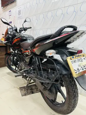 বাজাজ পালসার ১৫০ ২০১৮ কালো