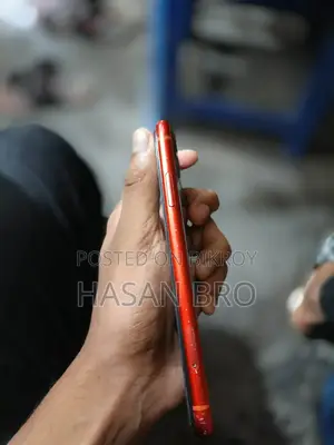অ্যাপল আইফোন ১১ ৬৪ জিবি রেড