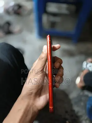 অ্যাপল আইফোন ১১ ৬৪ জিবি রেড
