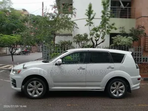 Mitsubishi Outlander Sport ES 2011 Pearl