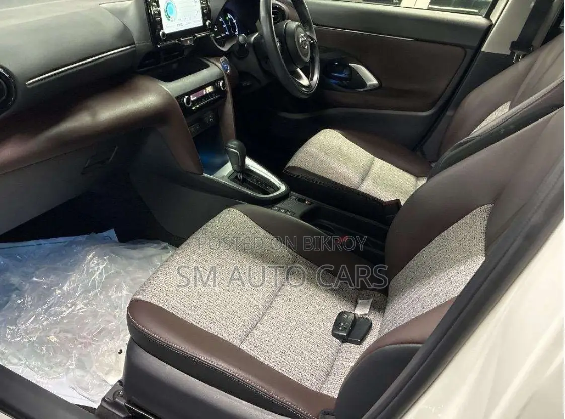 Toyota Yaris Cross 2021 Pearl